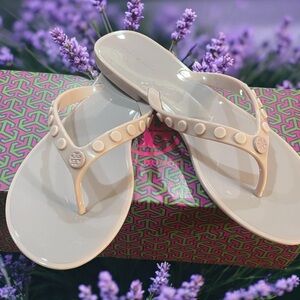 NIB Tory Burch Lilac/light Purple flip flops